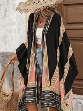 Bohemian Black & Coral Kimono ✨🖤✨
